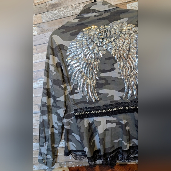 Upcycled Knox Rose Green/Gray Camo Jacket W Embellishments And Angel Wings - Picture 12 of 16